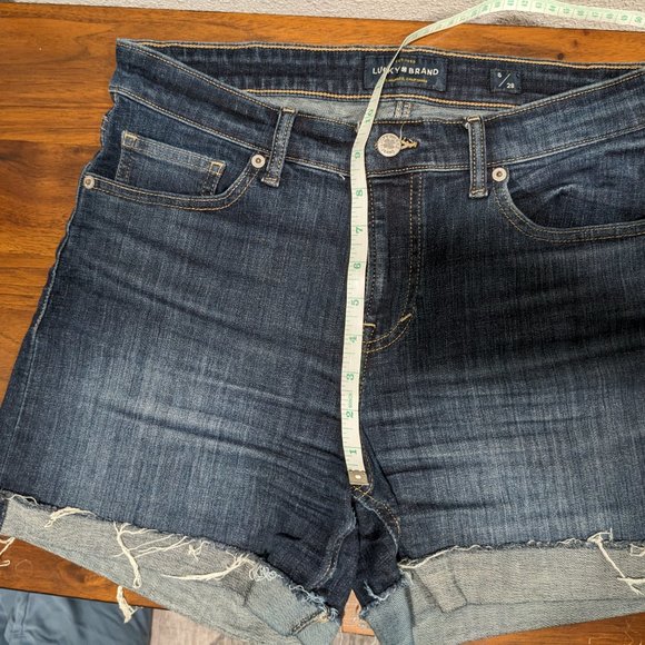 Lucky Brand Mid-Rise Short - Picture 3 of 4